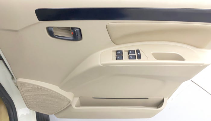 2022 Mahindra SCORPIO CLASSIC S11 7STR, Diesel, Manual, 15,818 km, Driver Side Door Panels Control