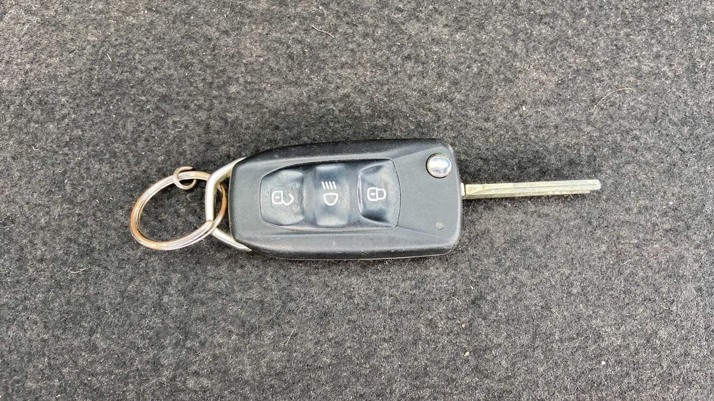 2019 Tata NEXON XT PLUS PETROL, Petrol, Manual, 37,997 km, Key Close Up
