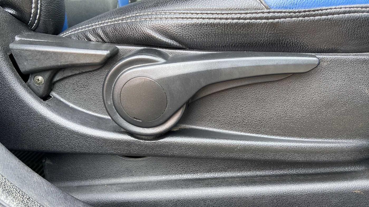 2019 Tata NEXON XT PLUS PETROL, Petrol, Manual, 37,997 km, Driver Side Adjustment Panel