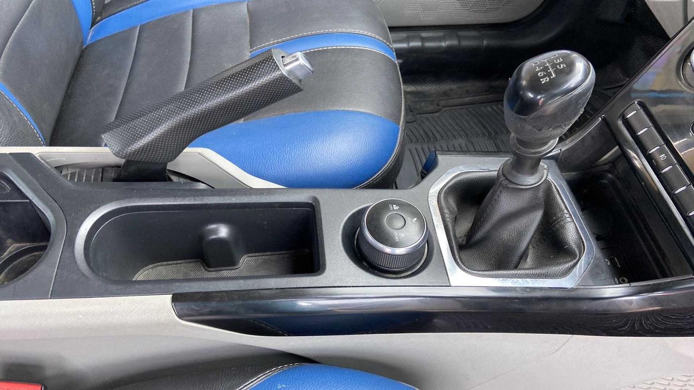 2019 Tata NEXON XT PLUS PETROL, Petrol, Manual, 37,997 km, Gear Lever