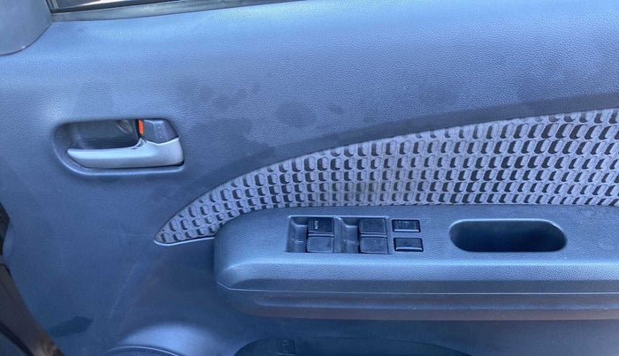 2014 Maruti Ritz VXI, Petrol, Manual, 52,399 km, Driver Side Door Panels Control