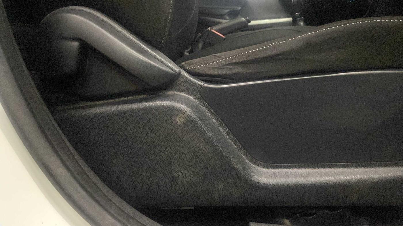 2018 Ford Ecosport TREND 1.5L DIESEL, Diesel, Manual, 1,09,852 km, Driver Side Adjustment Panel
