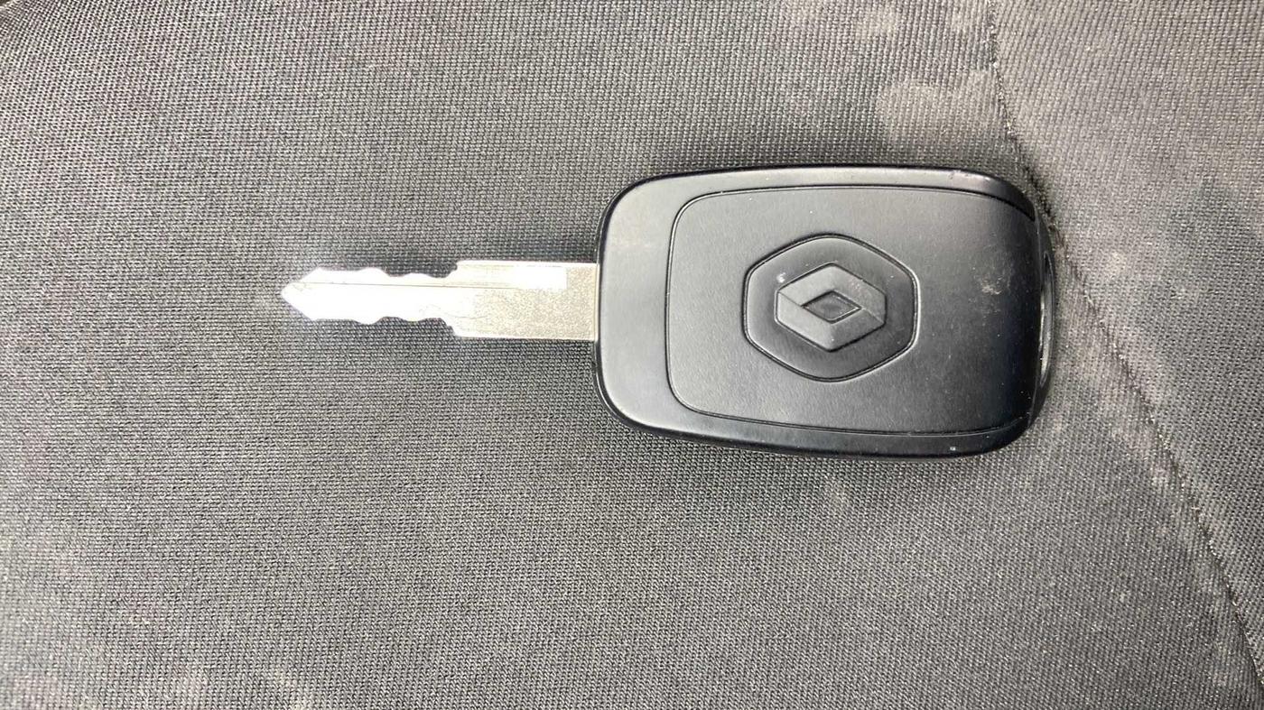 2019 Renault Kwid RXT 1.0 (O), Petrol, Manual, 21,997 km, Key Close Up
