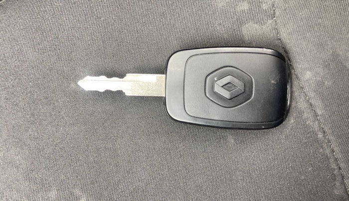 2019 Renault Kwid RXT 1.0 (O), Petrol, Manual, 21,997 km, Key Close Up