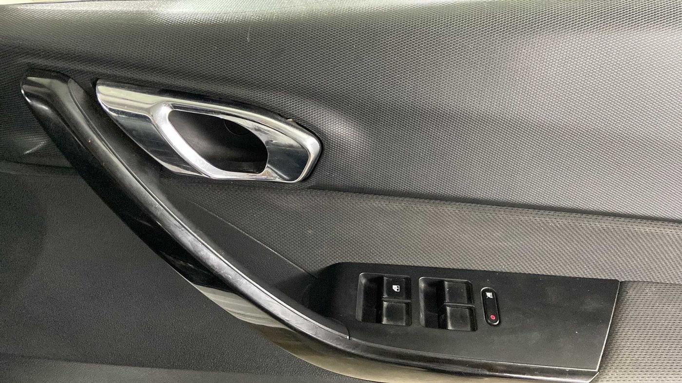 2019 Tata TIAGO JTP 1.2 PETROL, Petrol, Manual, 49,857 km, Driver Side Door Panels Control