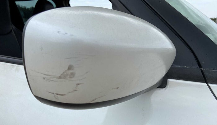 2018 Maruti Swift LXI, Petrol, Manual, 93,535 km, Right rear-view mirror - Minor scratches
