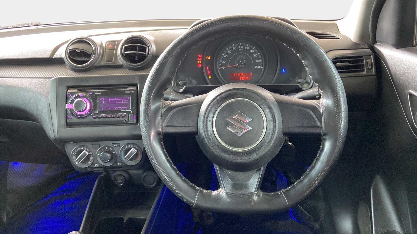 2018 Maruti Swift LXI, Petrol, Manual, 93,535 km, Steering Wheel Close Up
