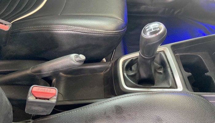 2018 Maruti Swift LXI, Petrol, Manual, 93,535 km, Gear Lever