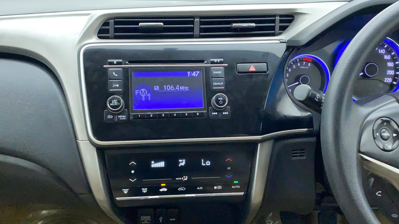 2016 Honda City 1.5L I-VTEC V MT, Petrol, Manual, 1,15,158 km, Air Conditioner