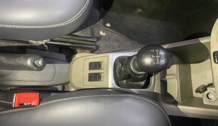 2018 Maruti Alto K10 VXI, Petrol, Manual, 65,143 km, Gear lever - Boot cover slightly torn