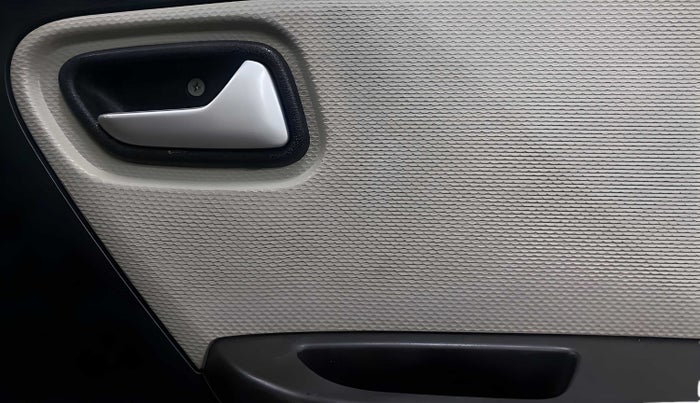 2021 Maruti Alto VXI, Petrol, Manual, 1,220 km, Driver Side Door Panels Control