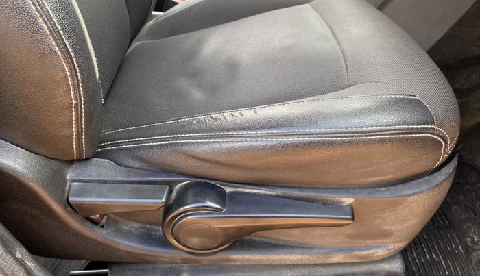 2018 Tata TIGOR XZ PLUS PETROL, Petrol, Manual, 98,460 km, Driver Side Adjustment Panel