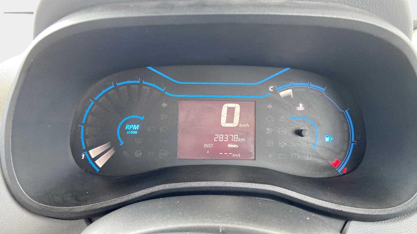 2021 Renault Kwid RXT 1.0 (O), Petrol, Manual, 28,370 km, Odometer Image
