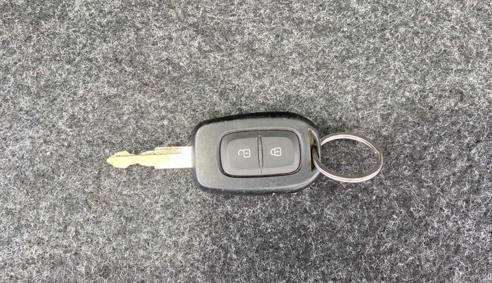 2021 Renault Kwid RXT 1.0 (O), Petrol, Manual, 28,370 km, Key Close Up