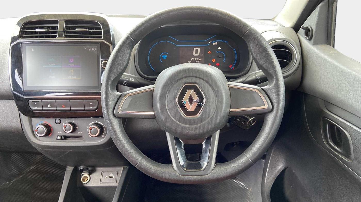 2021 Renault Kwid RXT 1.0 (O), Petrol, Manual, 28,370 km, Steering Wheel Close Up