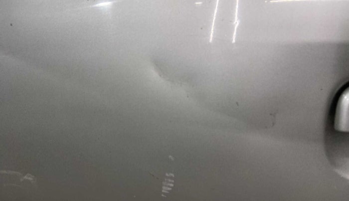 2016 Maruti Wagon R 1.0 VXI, Petrol, Manual, 75,027 km, Front passenger door - Minor scratches