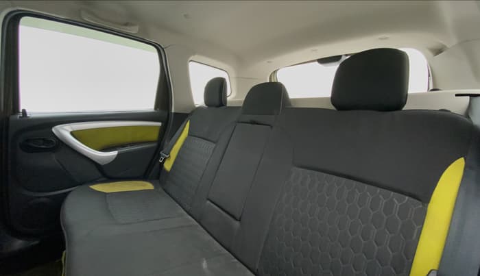 2014 Renault Duster RXL 110 PS ADVENTURE, Diesel, Manual, 79,252 km, Right Side Rear Door Cabin