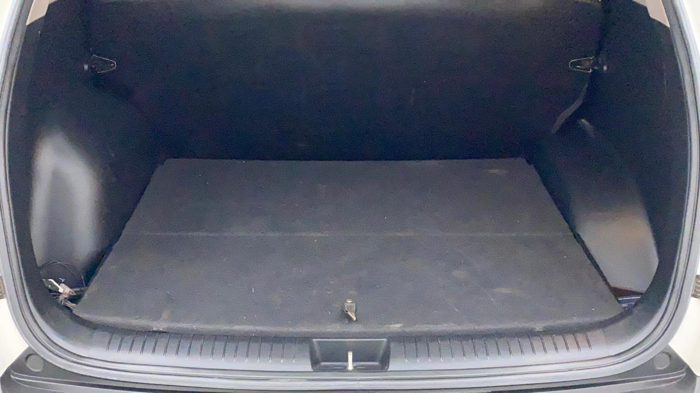 2018 Hyundai Creta E PLUS 1.6 PETROL, Petrol, Manual, 39,084 km, Boot Inside
