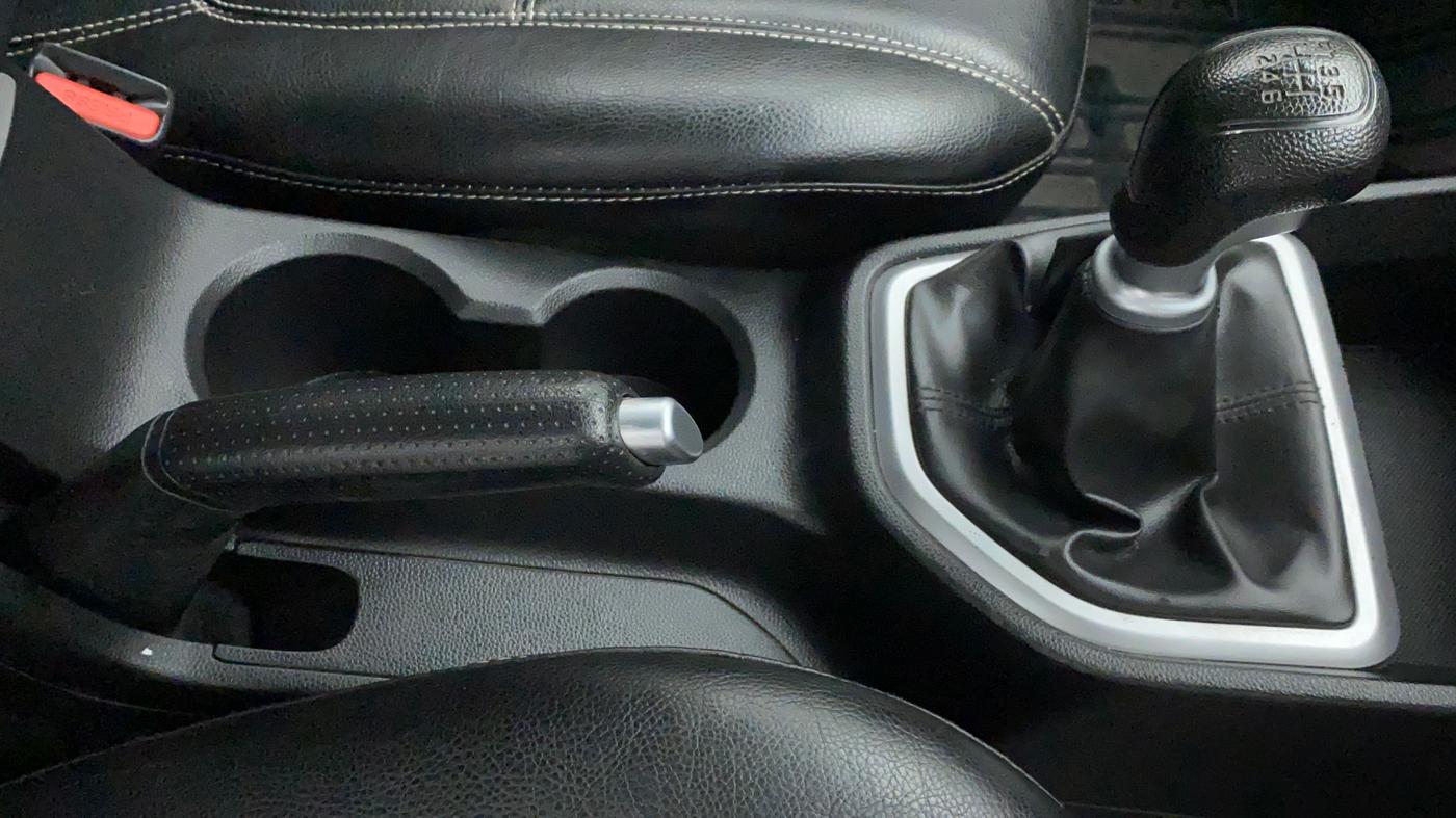 2018 Hyundai Creta E PLUS 1.6 PETROL, Petrol, Manual, 39,084 km, Gear Lever