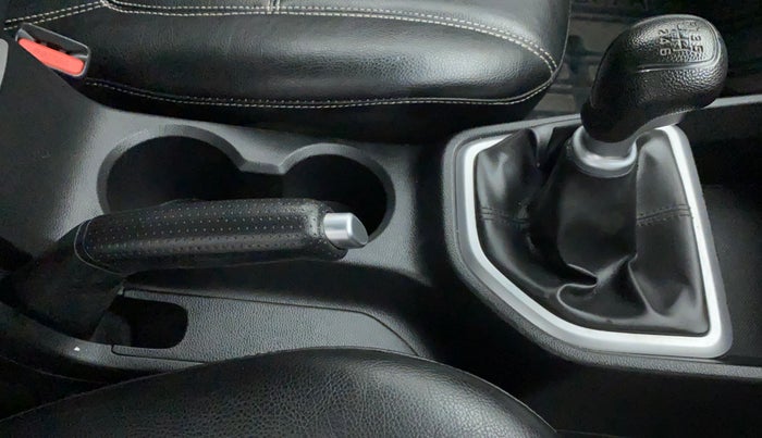 2018 Hyundai Creta E PLUS 1.6 PETROL, Petrol, Manual, 39,084 km, Gear Lever