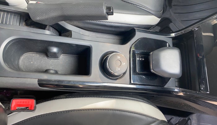 2024 Tata NEXON Pure 1.5 Revotorq 6AMT, Diesel, Automatic, 57,136 km, Gear Lever