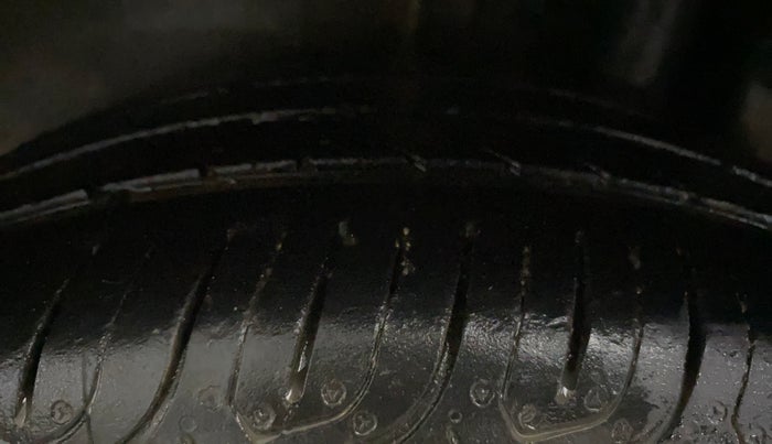 2017 Maruti IGNIS DELTA 1.2 AMT, Petrol, Automatic, 78,325 km, Left Rear Tyre Tread
