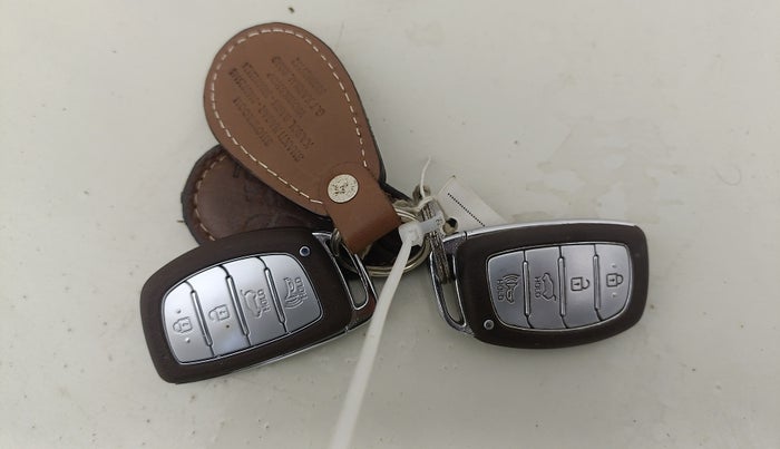 2019 Hyundai VENUE SX PLUS 1.0 TURBO DCT, Petrol, Automatic, 14,948 km, Key Close Up