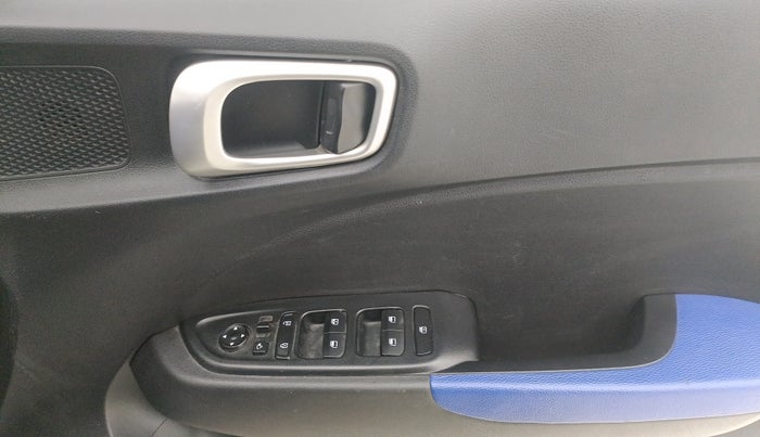 2019 Hyundai VENUE SX PLUS 1.0 TURBO DCT, Petrol, Automatic, 14,948 km, Driver Side Door Panels Control