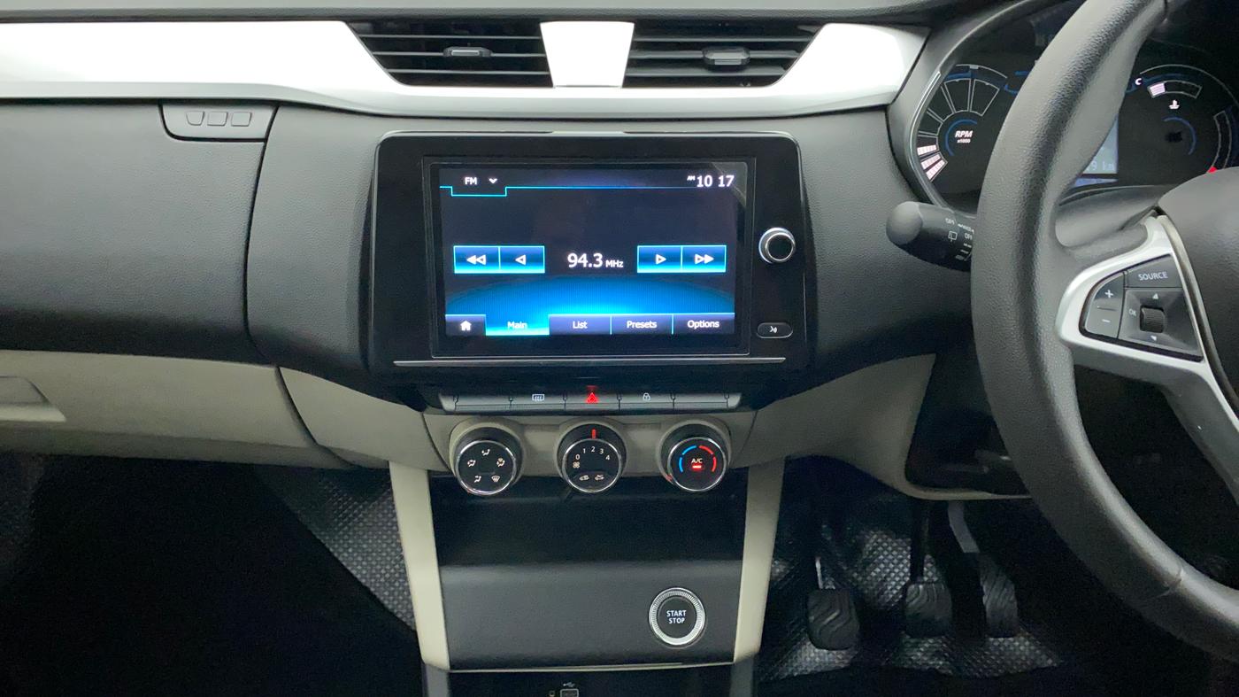 2021 Renault TRIBER RXZ, Petrol, Manual, 43,879 km, Air Conditioner