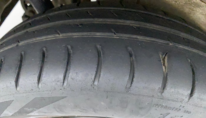 2014 Maruti Wagon R 1.0 VXI, Petrol, Manual, 1,14,840 km, Right Rear Tyre Tread