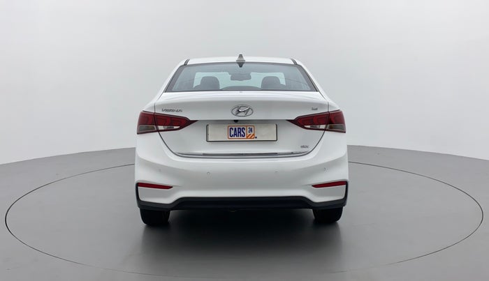 2018 Hyundai Verna 1.6 VTVT SX, Petrol, Manual, 32,220 km, Back/Rear