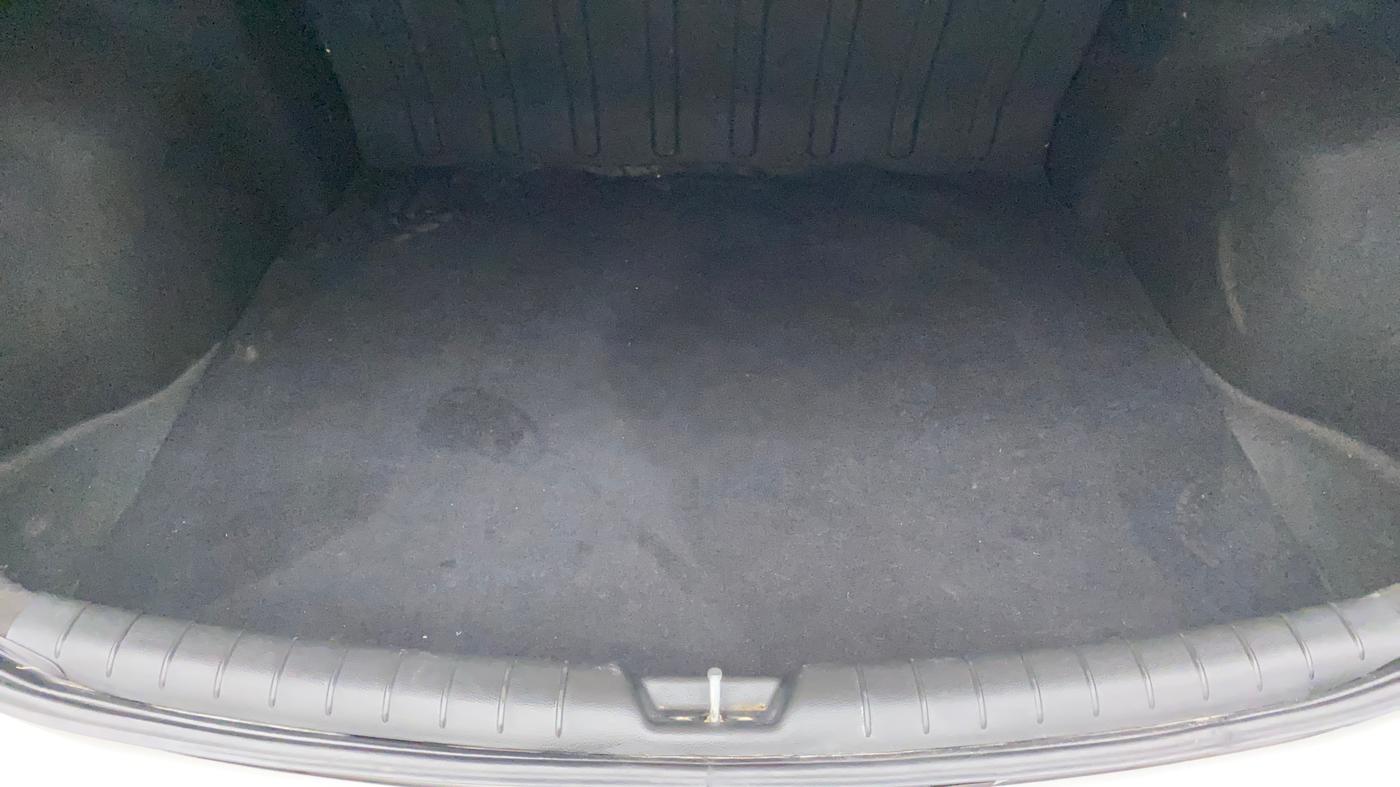 2018 Hyundai Verna 1.6 VTVT SX, Petrol, Manual, 32,220 km, Boot Inside
