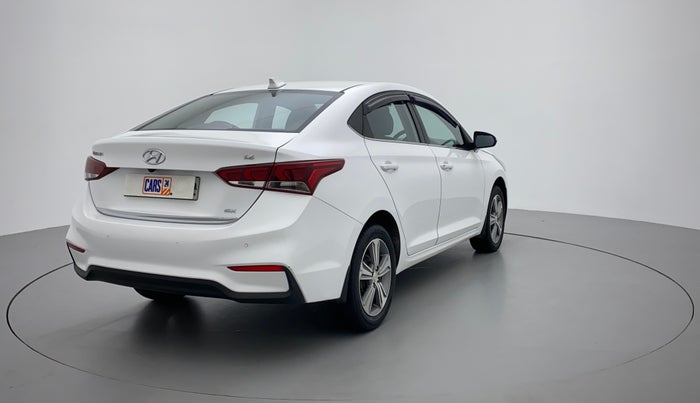 2018 Hyundai Verna 1.6 VTVT SX, Petrol, Manual, 32,220 km, Right Back Diagonal