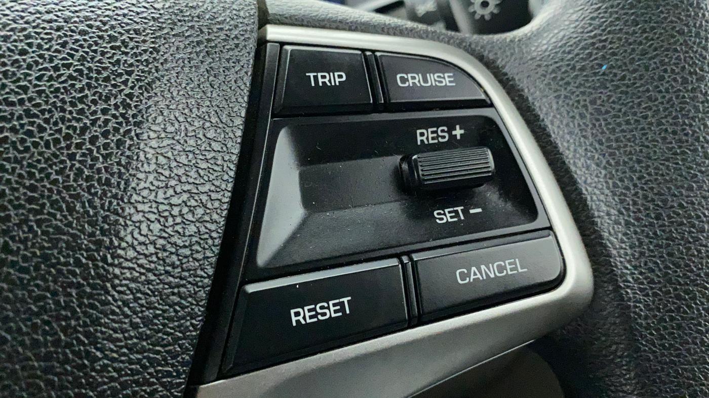 2018 Hyundai Verna 1.6 VTVT SX, Petrol, Manual, 32,220 km, Adaptive Cruise Control
