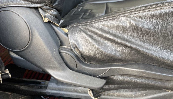 2019 Maruti Swift VXI, Petrol, Manual, 58,152 km, Driver Side Adjustment Panel