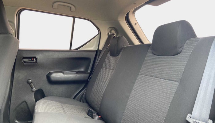 2017 Maruti IGNIS SIGMA 1.2, Petrol, Manual, 36,088 km, Right Side Rear Door Cabin