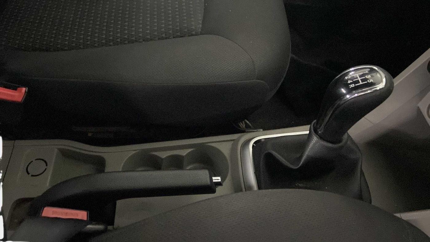2016 Tata Tiago XZ PETROL, Petrol, Manual, 30,142 km, Gear Lever