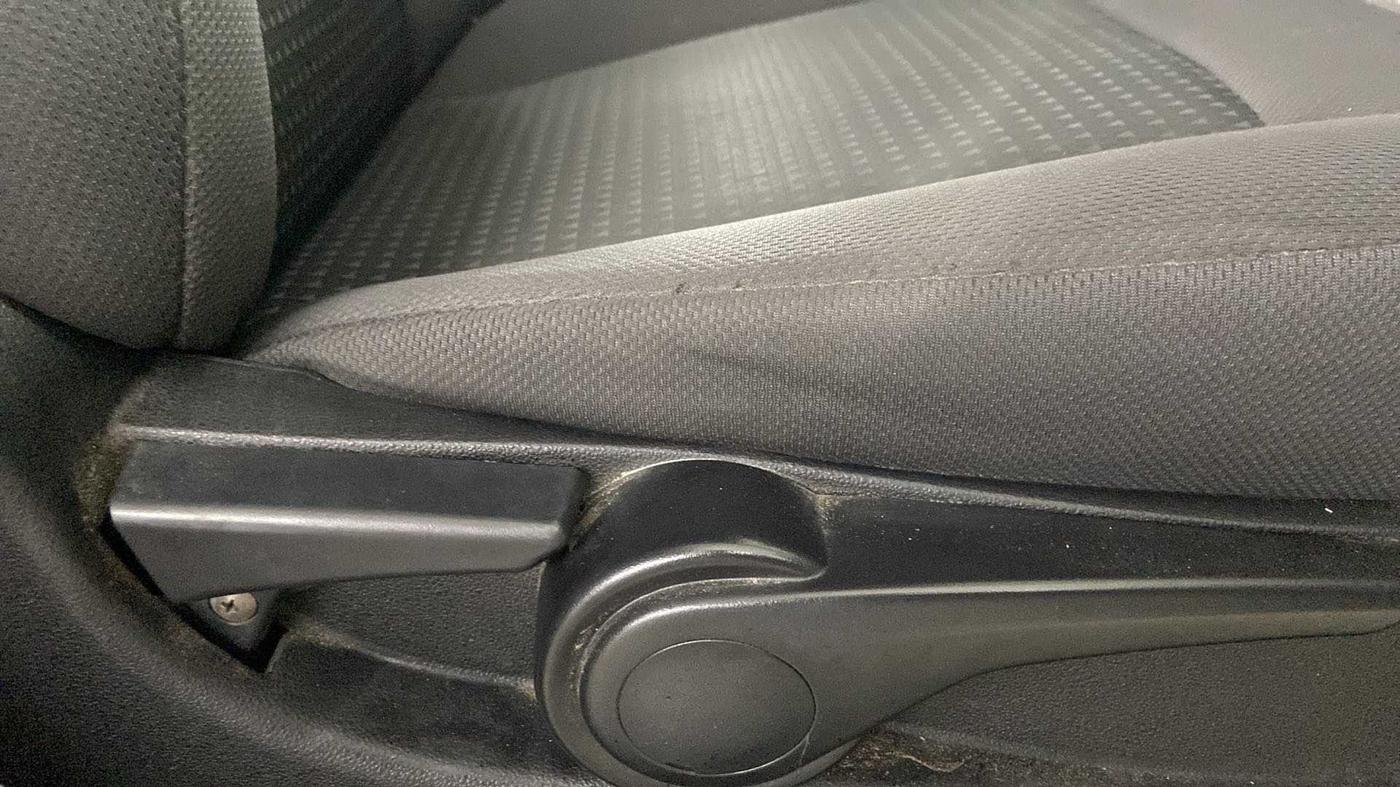 2016 Tata Tiago XZ PETROL, Petrol, Manual, 30,142 km, Driver Side Adjustment Panel