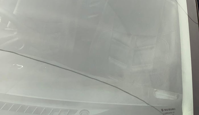 2015 Maruti Swift VXI, Petrol, Manual, 48,681 km, Front windshield - Minor spot on windshield