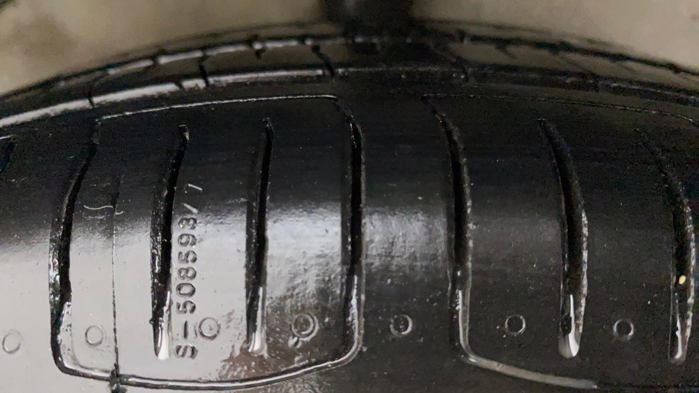 2011 Maruti Ritz VDI, Diesel, Manual, 1,14,469 km, Right Rear Tyre Tread