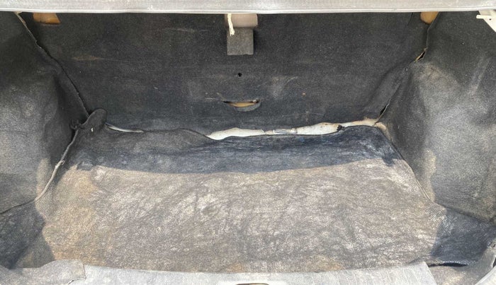 2015 Maruti Swift Dzire VDI ABS, Diesel, Manual, 82,562 km, Boot Inside