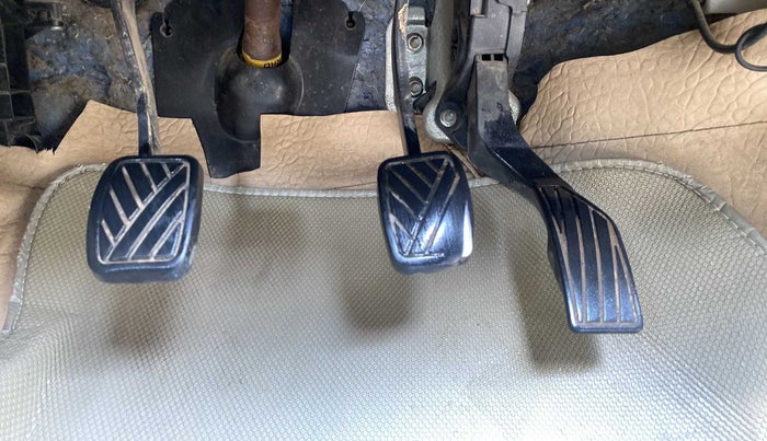 2015 Maruti Swift Dzire VDI ABS, Diesel, Manual, 82,562 km, Pedals