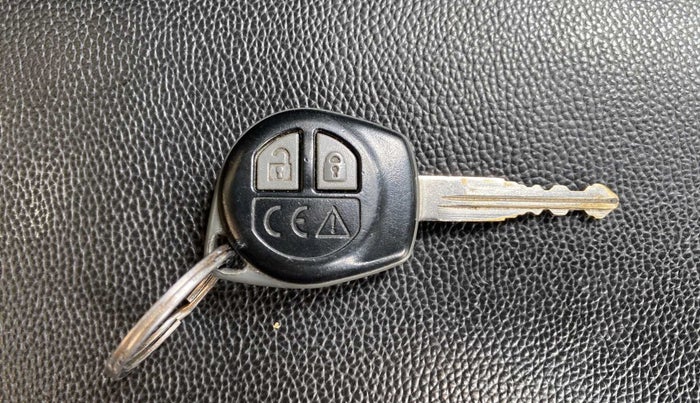 2018 Maruti Swift VXI, Petrol, Manual, 38,467 km, Key Close Up