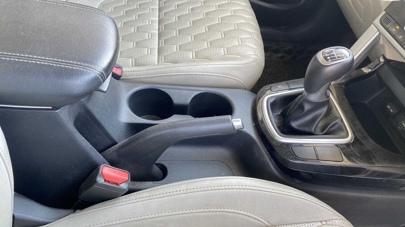 2021 KIA SELTOS HTX 1.5 PETROL, Petrol, Manual, 43,275 km, Gear Lever