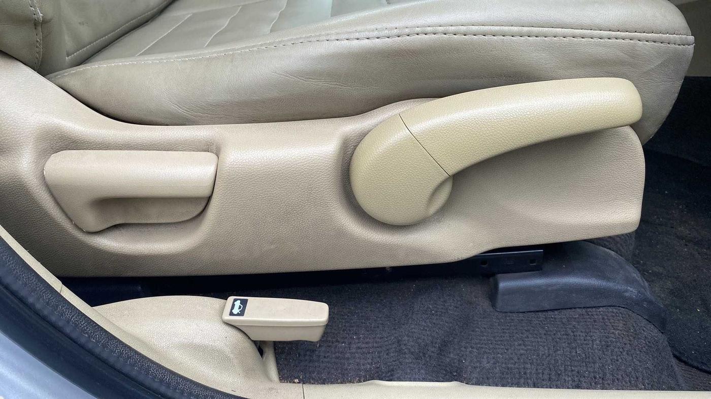 2013 Honda City 1.5L I-VTEC S MT, Petrol, Manual, 81,458 km, Driver Side Adjustment Panel