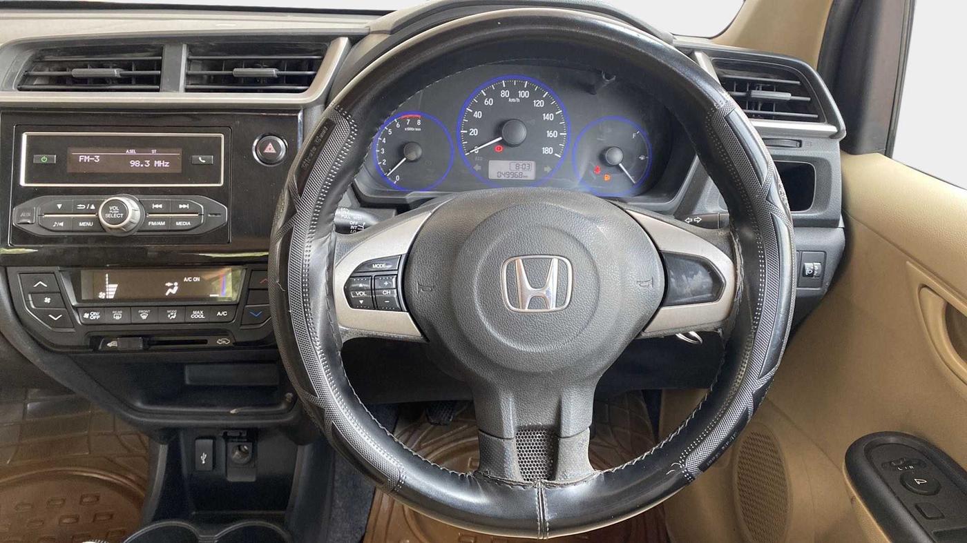 2017 Honda Brio S MT, Petrol, Manual, 49,964 km, Steering Wheel Close Up