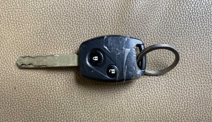 2017 Honda Brio S MT, Petrol, Manual, 49,964 km, Key Close Up