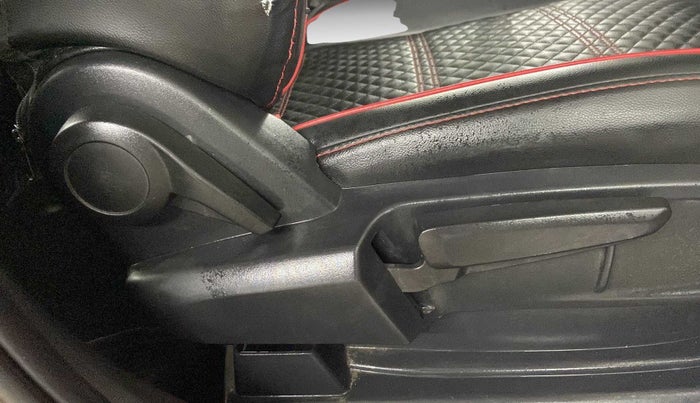 2021 Tata ALTROZ XZ (O) PETROL, Petrol, Manual, 14,866 km, Driver Side Adjustment Panel