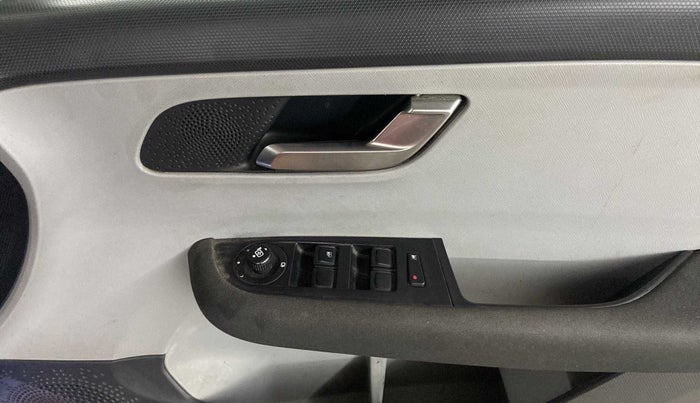 2021 Tata ALTROZ XZ (O) PETROL, Petrol, Manual, 14,866 km, Driver Side Door Panels Control