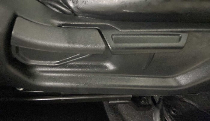2021 Hyundai VENUE SX PLUS 1.0 TURBO DCT, Petrol, Automatic, 7,491 km, Driver Side Adjustment Panel